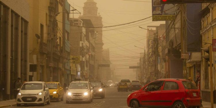 Kota-kota di Peru Terkena Badai Pasir yang Menghancurkan