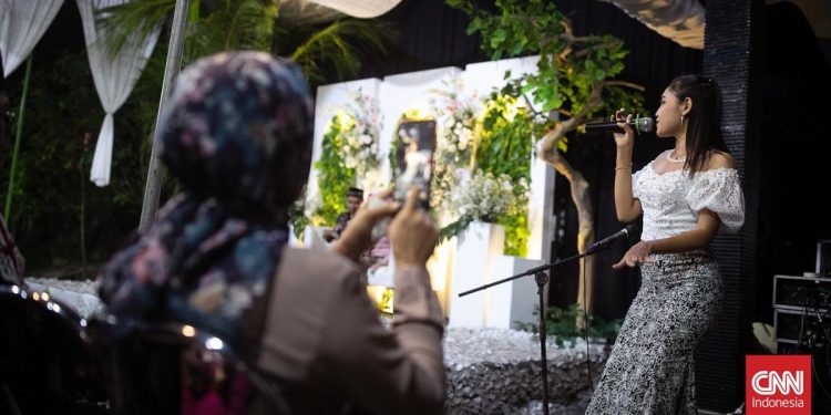 Apakah Menyanyikan Lagu di Acara Hajatan Harus Bayar Royalti?