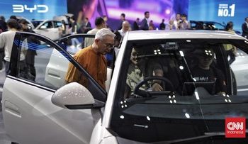 Pengunjung GIIAS 2025 Meningkat, Namun Prediksi Nilai Transaksi Akan Menurun