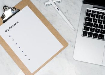 1 dari 3 Pekerja Mengaku Pernah Berbohong di CV Mereka