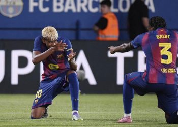 Barcelona Kalahkan Como, Rashford Viral