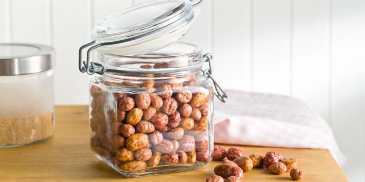 Enam Camilan Sehat yang Tidak Membuat Gemuk untuk Dibawa Saat Kerja