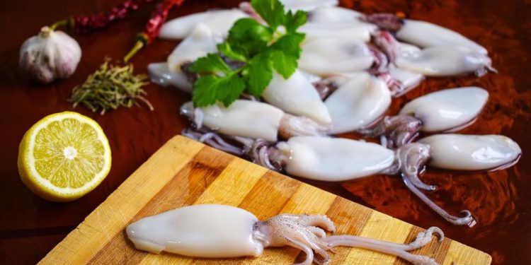 Batasi Konsumsinya, 5 Ikan dan Seafood yang Tinggi Kolesterol