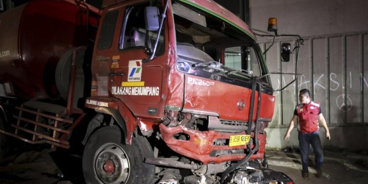 Truk di Indonesia Harus Memiliki Fitur Keselamatan Wajib