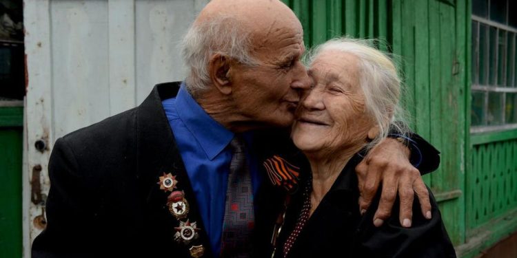 5 Cara Panjang Umur dan Bahagia Berdasarkan Penelitian Sains Tanpa Biaya Tinggi