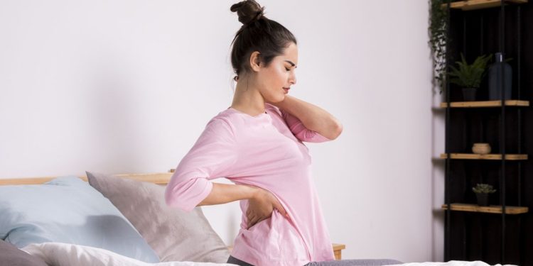 Mengapa Badan Pegal Setelah Tidur?