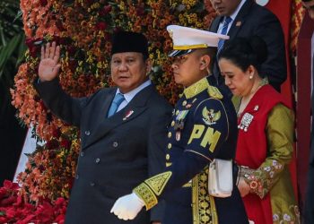 Jas Double Breasted Membuat Pria Terlihat Lebih Keren Menurut Prabowo