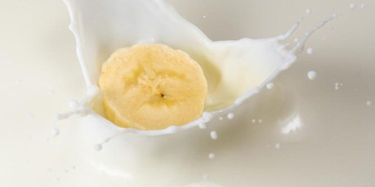 7 Makanan yang Harus Dihindari Saat Mengonsumsi Pisang