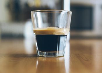 Waktu Ideal untuk Mengonsumsi Kopi Hitam Tanpa Gula