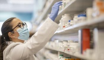 Tren Wisata Populer Korea: Kunjungi Apotek untuk Obat dan Skincare