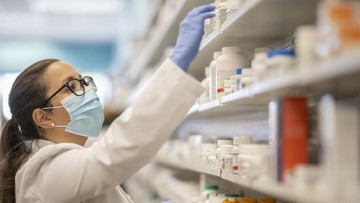 Tren Wisata Populer Korea: Kunjungi Apotek untuk Obat dan Skincare