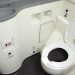 Pilot Mengungkap Alasan Larangan Pergi ke Toilet Saat Pesawat di Landasan