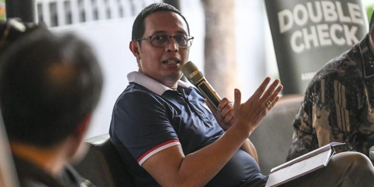 Jejak Hasan Nasbi dari Lembaga Survei menjadi Komisaris Pertamina