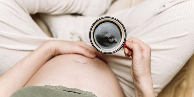 Apakah Ibu Hamil Boleh Minum Kopi dan Berapa Kandungan Kafeinnya?