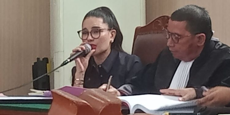 Nikita Mirzani Marah Dengar Keterangan Saksi Ahli di Sidang Dugaan TPPU