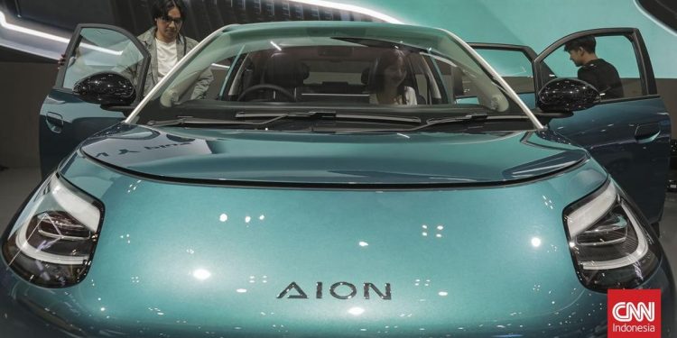 Perbandingan Biaya Mengemudi 1 Tahun Mobil Listrik dan Mobil Bensin