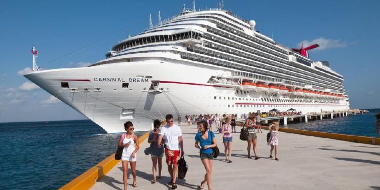 Kapal Pesiar Pertama di Dunia Ramah Muslim Siap Berlayar dari Malaysia