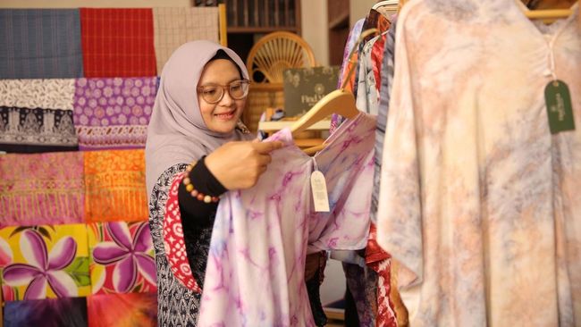 UMKM Binaan Buktikan Perempuan Bisa Berdaya dari Rumah