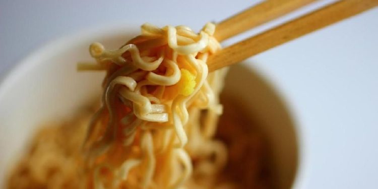 5 Cara Memasak Mi Instan Sehat Tanpa Mengorbankan Cita Rasa