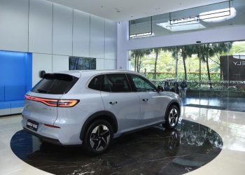 Geely Menarik Minat Konsumen di Pusat Perbelanjaan