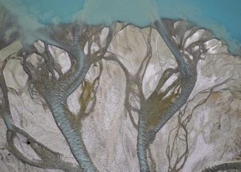 Gelombang Panas Menyebabkan Pencairan Gletser di Pegunungan Alpen