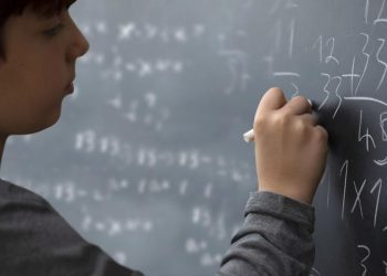 9 Makanan Meningkatkan Kecerdasan Otak Anak agar Si Kecil Juara Kelas