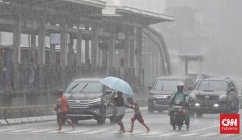 Alasan Air Hujan Mengandung Mikroplastik Menurut Penelitian BRIN
