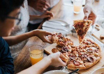 Perbedaan Cheat Day dan Cheat Meal, Mana yang Lebih Baik?