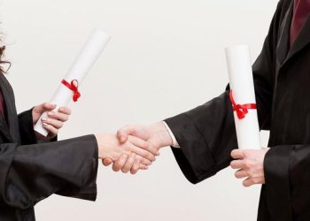 10 Jurusan Kuliah yang Sering Menyebabkan Penyesalan dan Alasan di Baliknya