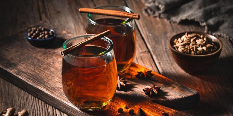 7 Minuman Diet Alami yang Paling Efektif Dikonsumsi di Pagi Hari