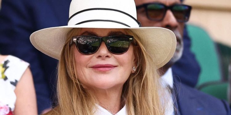 Sehari Setelah Gugat Cerai, Nicole Kidman Pilih Hiking