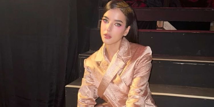 Tasya Farasya dan Desta Saksikan Detik-detik Atap Lapangan Padel Roboh