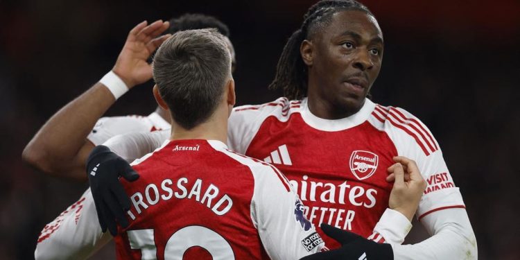 Kasih Trofi Liga Inggris Langsung ke Arsenal Saat Ini?