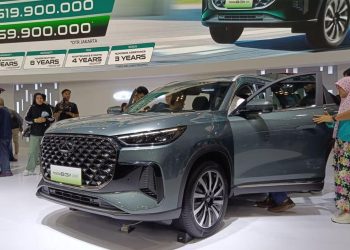 Varian Termurah Tiggo 8 CSH Hadir di GJAW 2025 dengan Harga Rp440 Juta