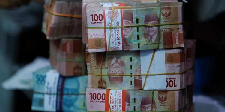 Rupiah Menguat ke Rp16.709 Menjelang Pemangkasan Suku Bunga AS