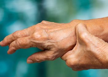 6 Air Rebusan Ampuh Hilangkan Cenat-Cenut dan Nyeri Sendi