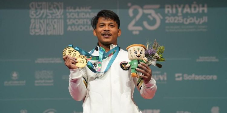 Muhammad Husni Raih Hattrick Medali Emas di ISG 2025