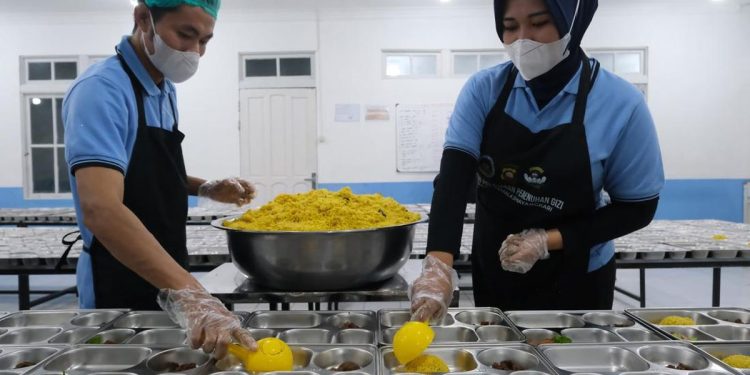 Pembayaran Gaji Petugas MBG yang Tertunggak Akan Segera Direalisasikan