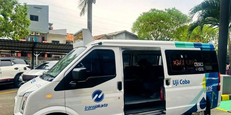 Mulai Desember, 100 Angkot Tua Jakarta Diganti Mikrotrans Berbasis Listrik