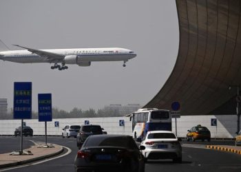 Maskapai China Perpanjang Tawaran Pengembalian Uang Penuh Tiket Pesawat ke Jepang