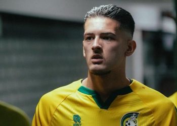 Pelatih Fortuna Kecam Tekel Berbahaya Justin Hubner Sangat Bodoh