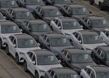 Insentif Dihentikan, Penjualan Mobil Listrik Diperkirakan Menurun