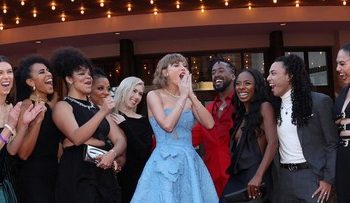 Kru Hampir Pingsan Menerima Bonus Eras Tour dari Taylor Swift