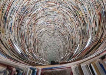 Menjelajahi ‘Idiom’, Menara 8.000 Buku di Praha