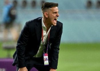 Herdman Membawa Asisten ke Jakarta untuk Timnas Indonesia