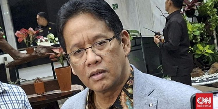 Purbaya Ancam Tindak Dirjen Pajak dan Pimpinan Bea Cukai