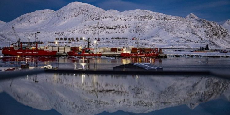 Pesona Pulau Greenland, Pulau Terbesar di Dunia yang Dilapisi Es